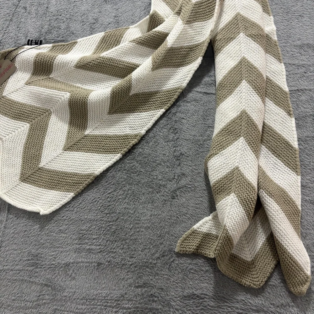 Steve Madden Womens OS Beige White Scarf‎ Lot 2 Leopard Chevron Lightweight Chic
